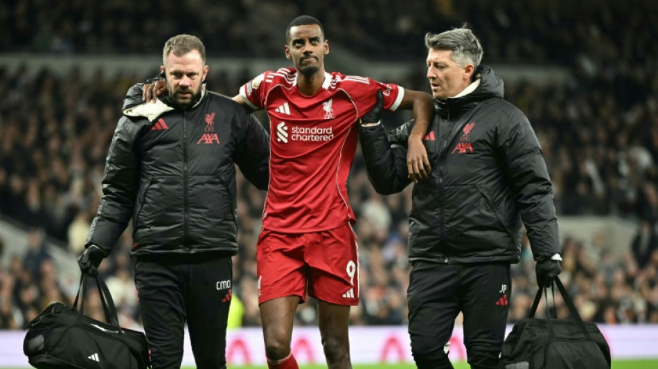 Liverpool fear Isak has broken leg: reports