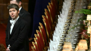 OpenAI declara el "código rojo" ante la fuerte competencia a ChatGPT, según medios