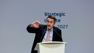 Repsol acusa un fuerte retroceso de sus beneficios por la caída de los precios del petróleo