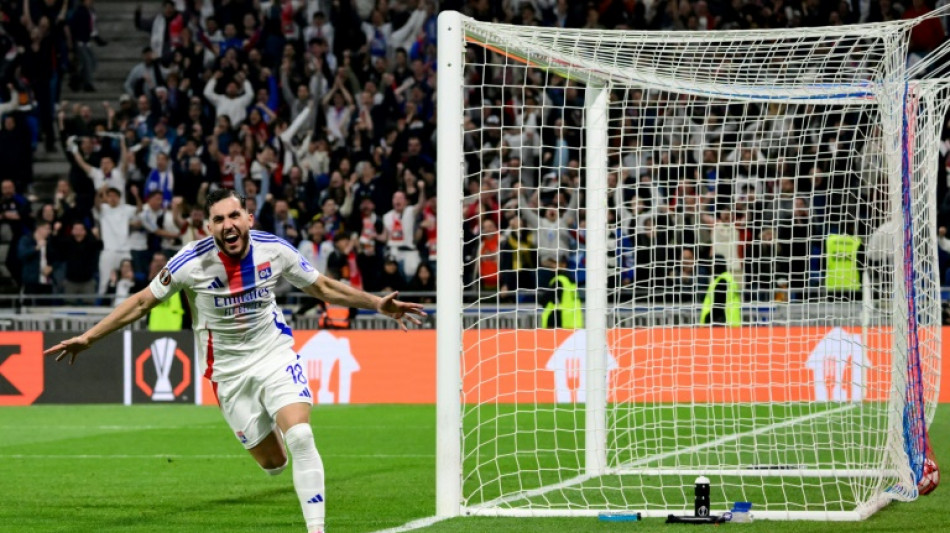 Ligue Europa: Lyon arrache le nul face à Manchester United dans un match fou
