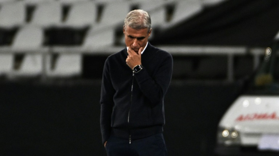 Lu&iacute;s Castro confirma sa&iacute;da do Botafogo e vai comandar o Al Nassr de Cristiano Ronaldo