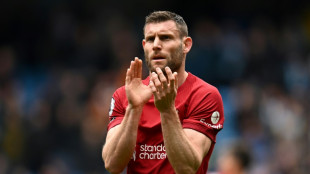 Meia James Milner &eacute; anunciado pelo Brighton