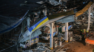 Crolla mega cartellone pubblicit&agrave;, 12 morti e 60 feriti in India