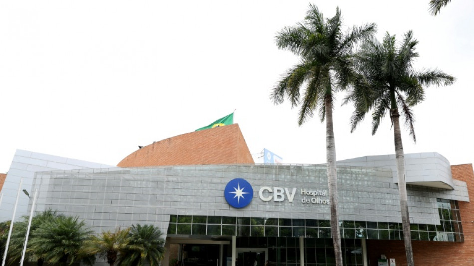 Lula es operado "sin incidentes" de cataratas