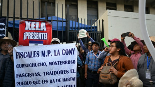 Ar&eacute;valo sofre rev&eacute;s contra autoridades que acusa de tramar um 'golpe' na Guatemala