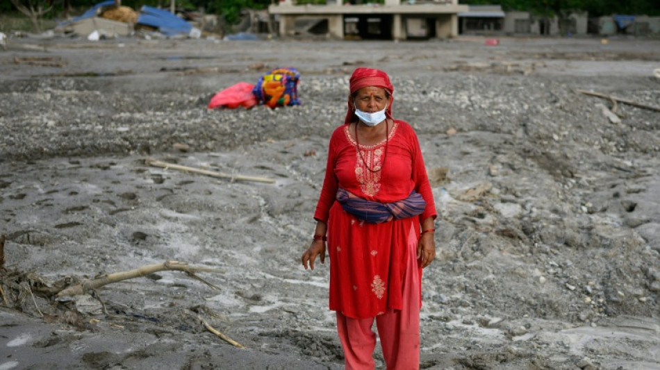 Amenaza de nuevas riadas tras el alud que dej&oacute; m&aacute;s de 550 muertos entre Nepal y China