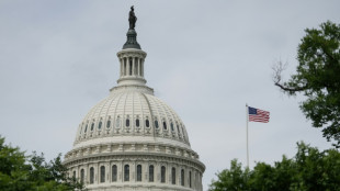 Congresso dos EUA debate megaprojeto de lei de cortes fiscais de Trump