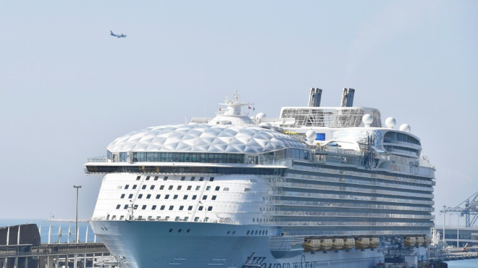Barcelona reducir&aacute; de 7 a 5 las terminales habilitadas para cruceros