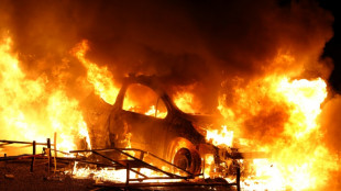 Segunda noche de disturbios en Francia tras muerte de joven baleado por un polic&iacute;a