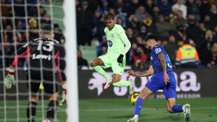 Espagne: le Bar&ccedil;a &agrave; nouveau pi&eacute;g&eacute; &agrave; Getafe, fin de s&eacute;rie pour l'Atl&eacute;tico