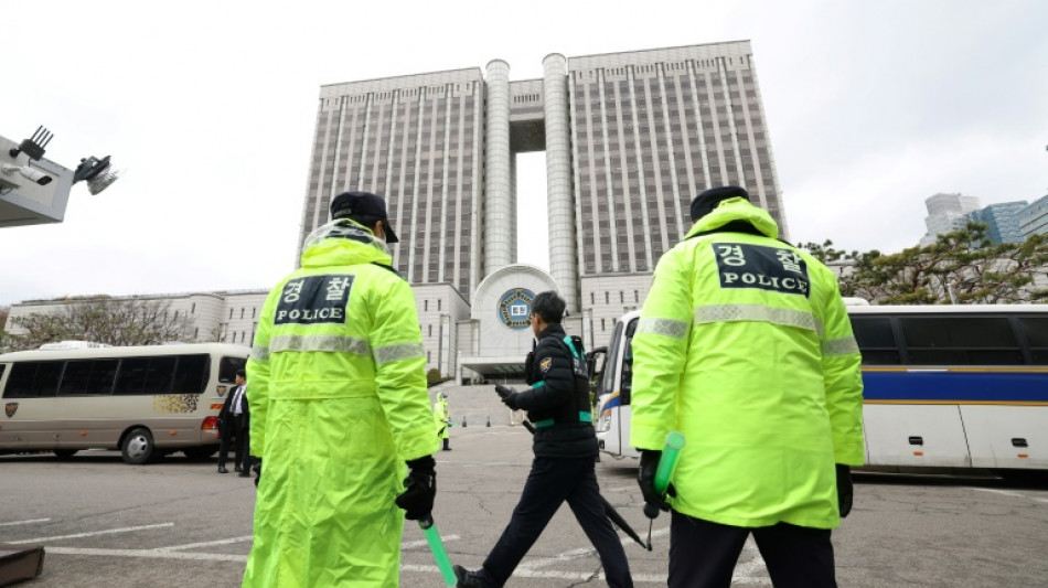 Ex-presidente sul-coreano nega insurreição em julgamento penal