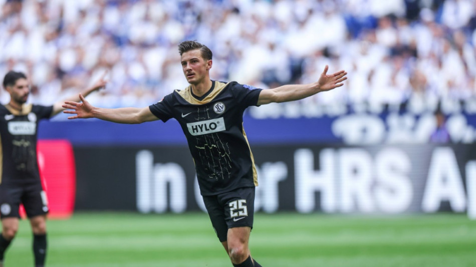 Sieg auf Schalke: Elversberg in der Relegation