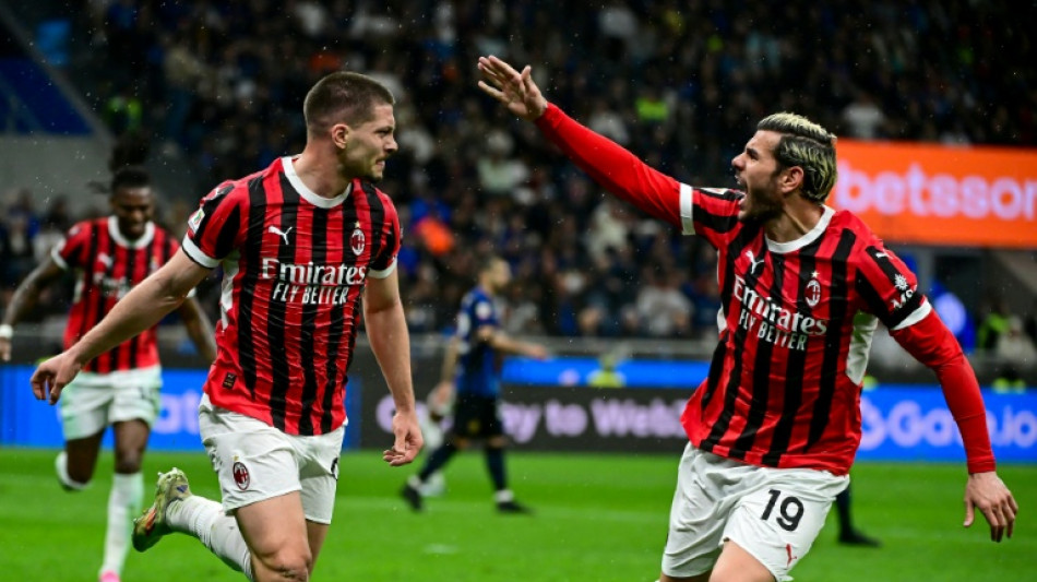 Milan acaba com sonho da tríplice coroa da Inter e vai à final da Copa da Itália