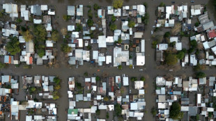 Tres desaparecidos y casi 3.000 evacuados por inundaciones en Argentina