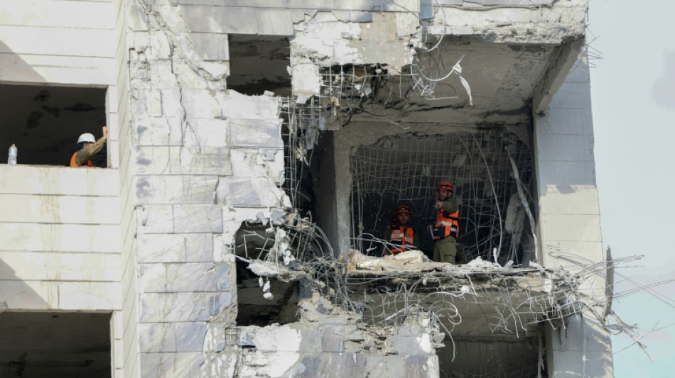 "J'ai eu tr&egrave;s peur": en Isra&euml;l, la ville de Petah Tikva sonn&eacute;e par une frappe iranienne