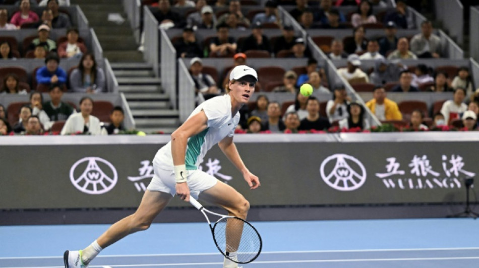 Sinner vence Alcaraz e vai &agrave; final do ATP 500 de Pequim contra Medvedev