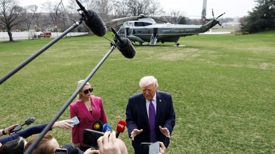 Trump insiste, 'gli Usa devono finire il lavoro in Iran, finir&agrave; presto'