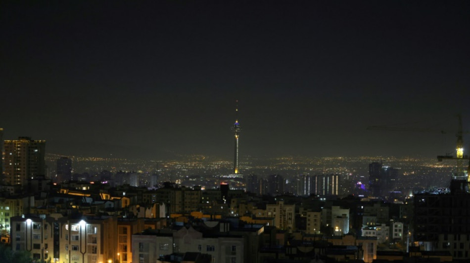 Israel ataca instala&ccedil;&otilde;es nucleares do Ir&atilde;, que promete responder