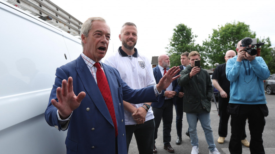 Nuove ombre sul partito di Farage, indagini su donazione a transfuga Tory