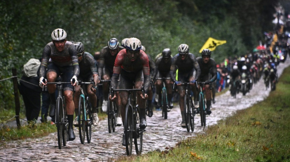 Paris-Roubaix: la Trou&eacute;e d'Arenberg, au c&oelig;ur de l'Enfer