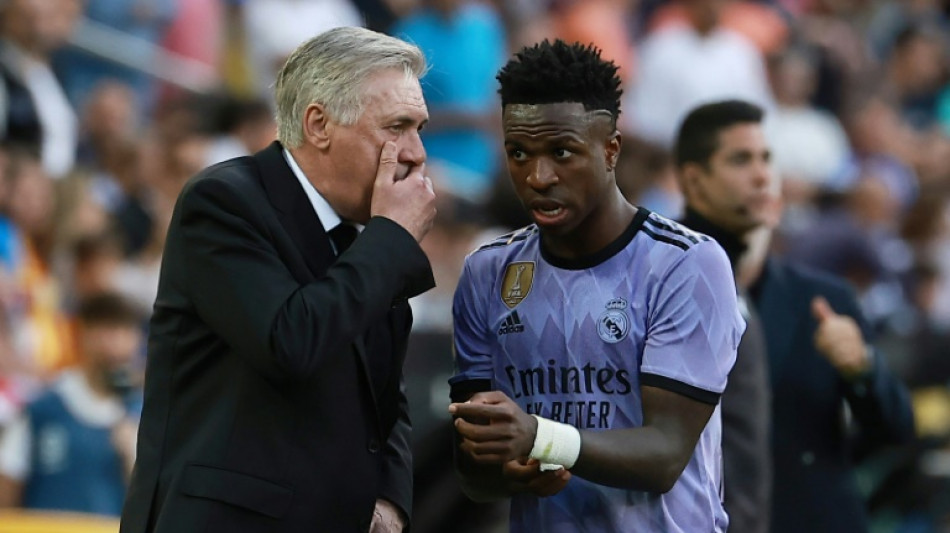 '&Eacute; um momento importante para adotar medidas dr&aacute;sticas', afirma Ancelotti 