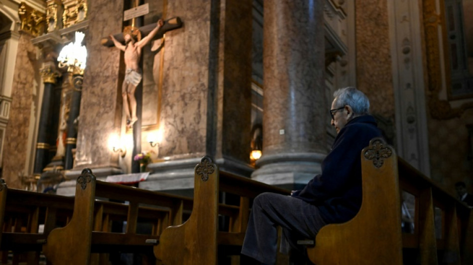 Flores, futebol e favelas: as marcas do papa Francisco em Buenos Aires