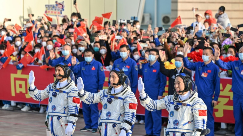La misi&oacute;n china Shenzhou-16 despega con destino a la estaci&oacute;n espacial Tiangong