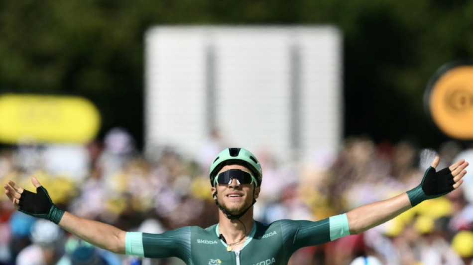 Milan wins baking Tour de France mass sprint as French denied again