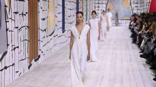 Dior reivindica el muar&eacute; y Juana Mart&iacute;n el mimbre en una Semana de Alta Costura bajo embrujo oriental