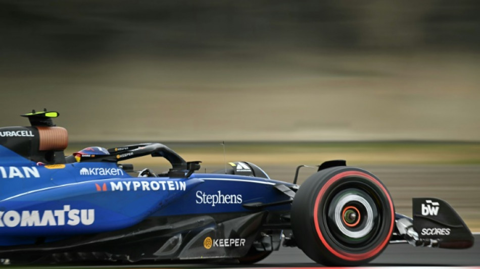 Sainz é multado por perder cerimônia do hino no GP do Japão apesar de ter sofrido problema estomacal