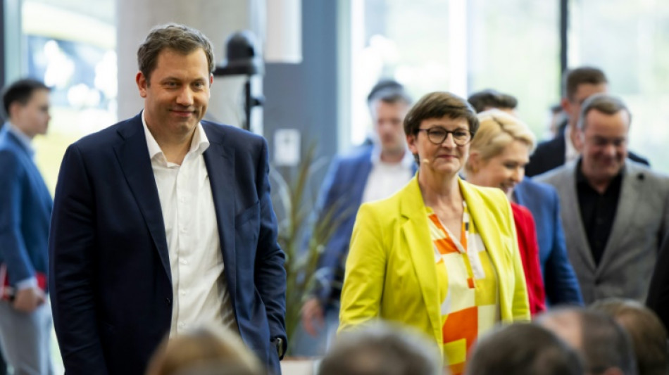 SPD-Spitze nennt Wirtschaft und Entlastungen als Prioritäten für neue Regierung