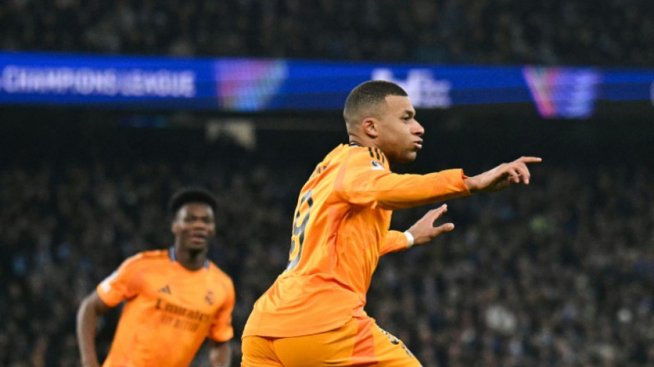 Ancelotti anuncia volta de Mbapp&eacute; contra o Betis