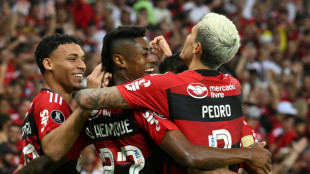 Flamengo goleia Aucas (4-0) e fica com 2&ordf; vaga do Grupo A da Libertadores; Inter vence Grupo B
