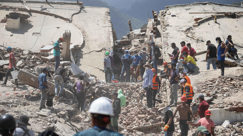 Terremoto in Venezuela, aggiornato a 1.719 il bilancio dei morti