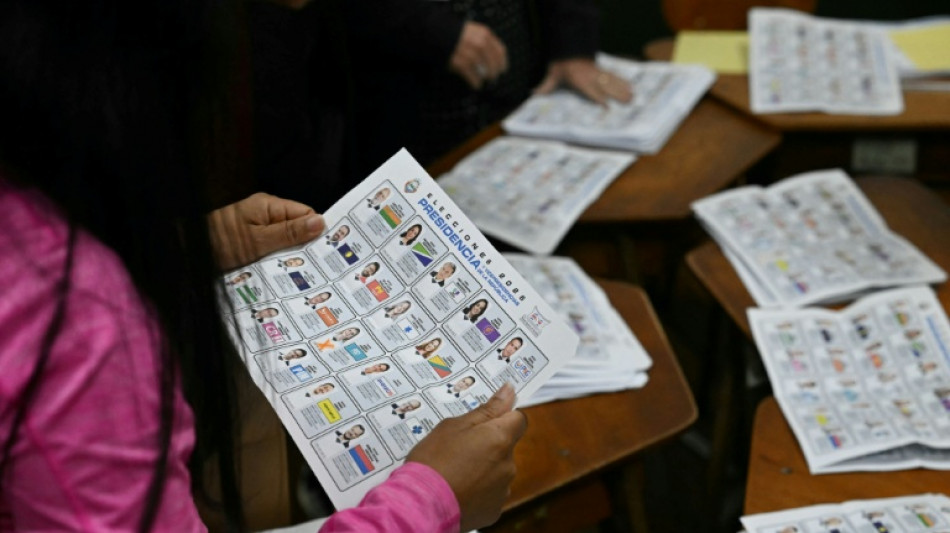 Costa Rica votou para presidente com uma favorita linha-dura contra a viol&ecirc;ncia do narcotr&aacute;fico