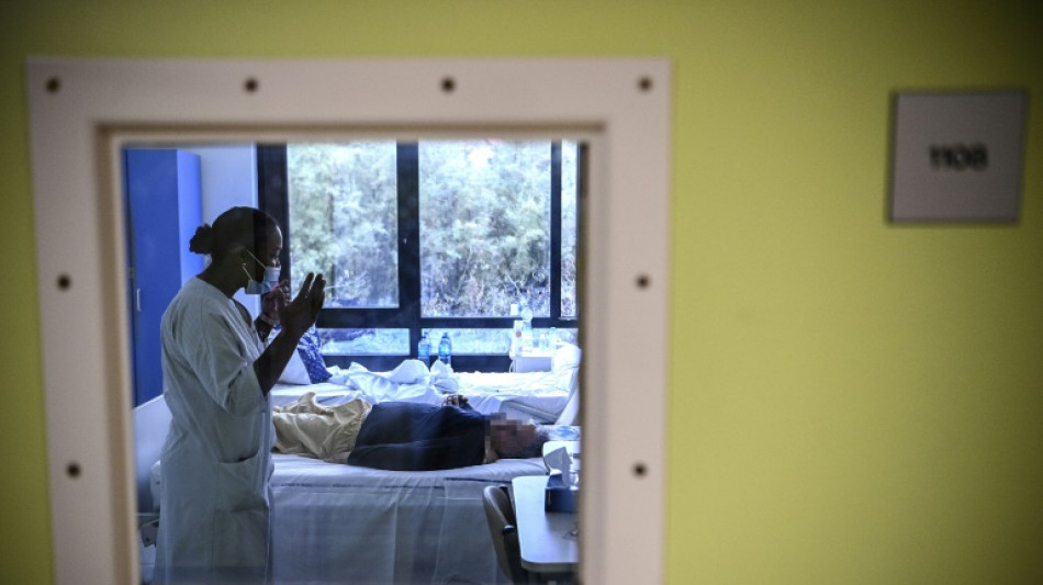 Les psychiatres hospitaliers se mobilisent contre le "d&eacute;labrement" du secteur