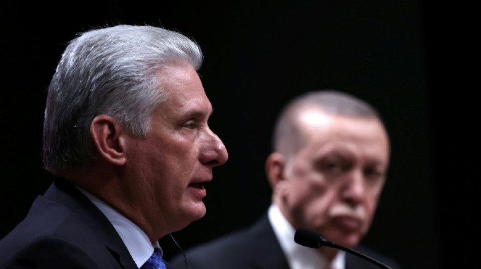 Parlamento reelege Miguel D&iacute;az-Canel &agrave; Presid&ecirc;ncia de Cuba at&eacute; 2028