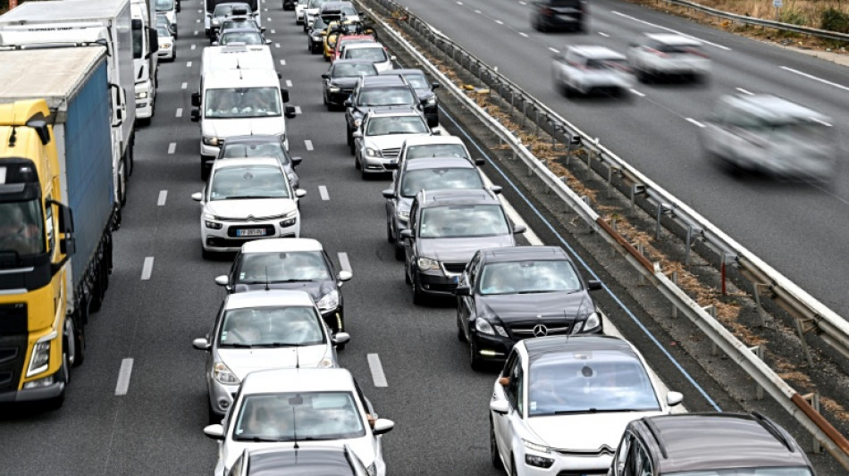 Chass&eacute;-crois&eacute;: plus de 1.000 km de bouchons sur la route des vacances