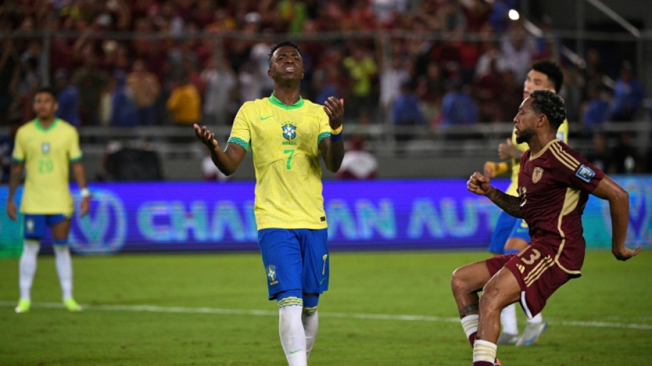 Vini perde p&ecirc;nalti e Brasil empata com a Venezuela (1-1) nas Eliminat&oacute;rias