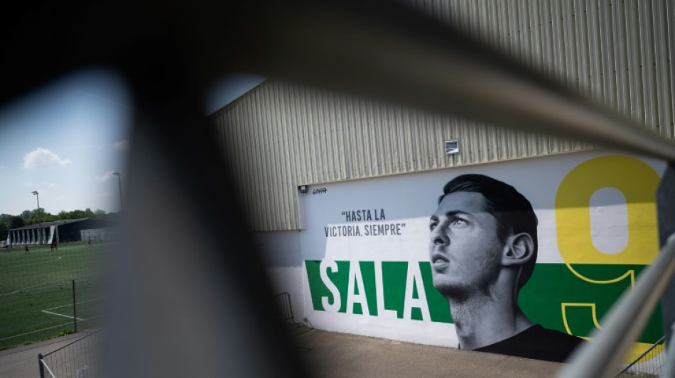 Cardiff avalia em &euro; 120 milh&otilde;es seu preju&iacute;zo com acidente que matou Emiliano Sala