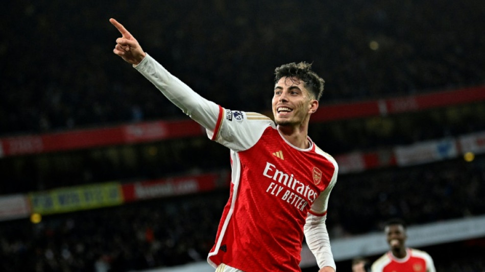 Arsenal e Aston Villa vencem e colocam press&atilde;o sobre Liverpool na Premier League