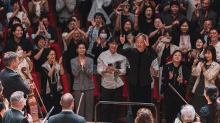 Dietro le quinte, cronaca di una tourn&eacute;e in Asia