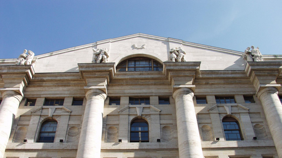 Borsa: l'Europa arranca con le vendite sui semiconduttori, Milano -0,6%