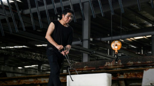 China heatwaves boost ice factory sales