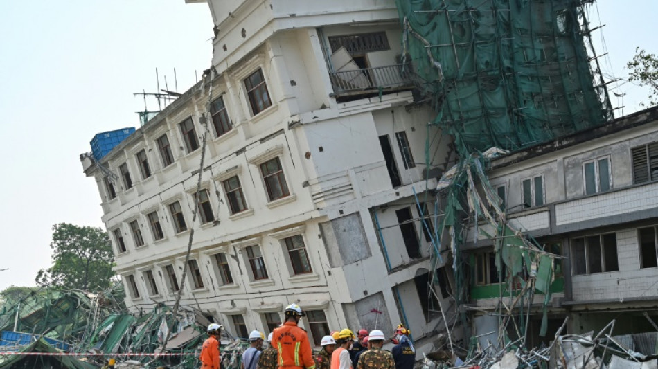 Séisme en Birmanie: la junte décrète un cessez-le-feu, des survivants réclament de l'aide