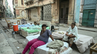 Em Cuba, "dar um jeito" na crise dia ap&oacute;s dia tem um custo