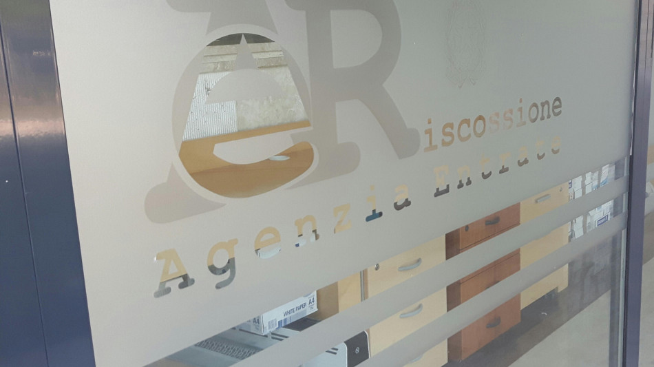 L'Agenzia delle Entrate lancia calendario della solidarietà