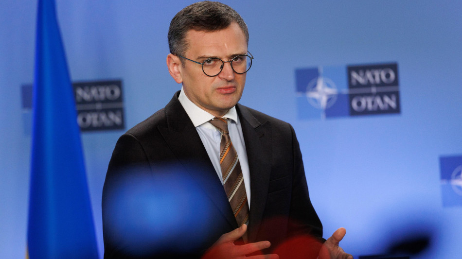 Kuleba, nostra priorit&agrave; sono i Patriot e i Samp/T