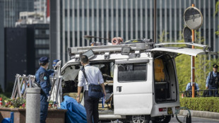 Homem &eacute; preso em T&oacute;quio ap&oacute;s lan&ccedil;ar coquet&eacute;is molotov contra sede do partido governante