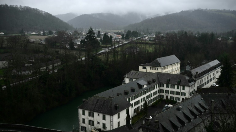 Scandale de B&eacute;tharram: les gardes &agrave; vue s'ach&egrave;vent pour deux anciens surveillants